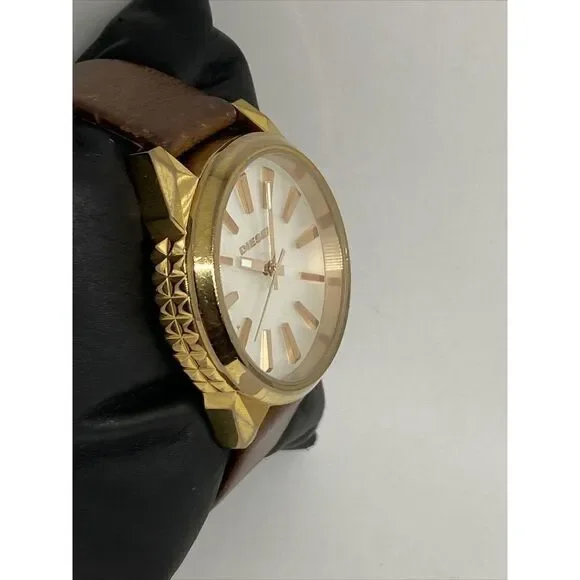 Diesel Nuki DZ-5477 Women's Brown Leather Analog Dial Quartz Wrist Watch VK603